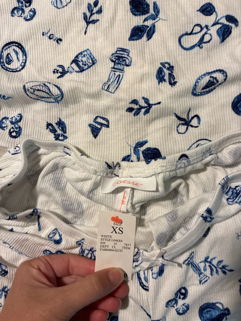 Target Blue and White Printed Pajama Set - Picture 2 of 4